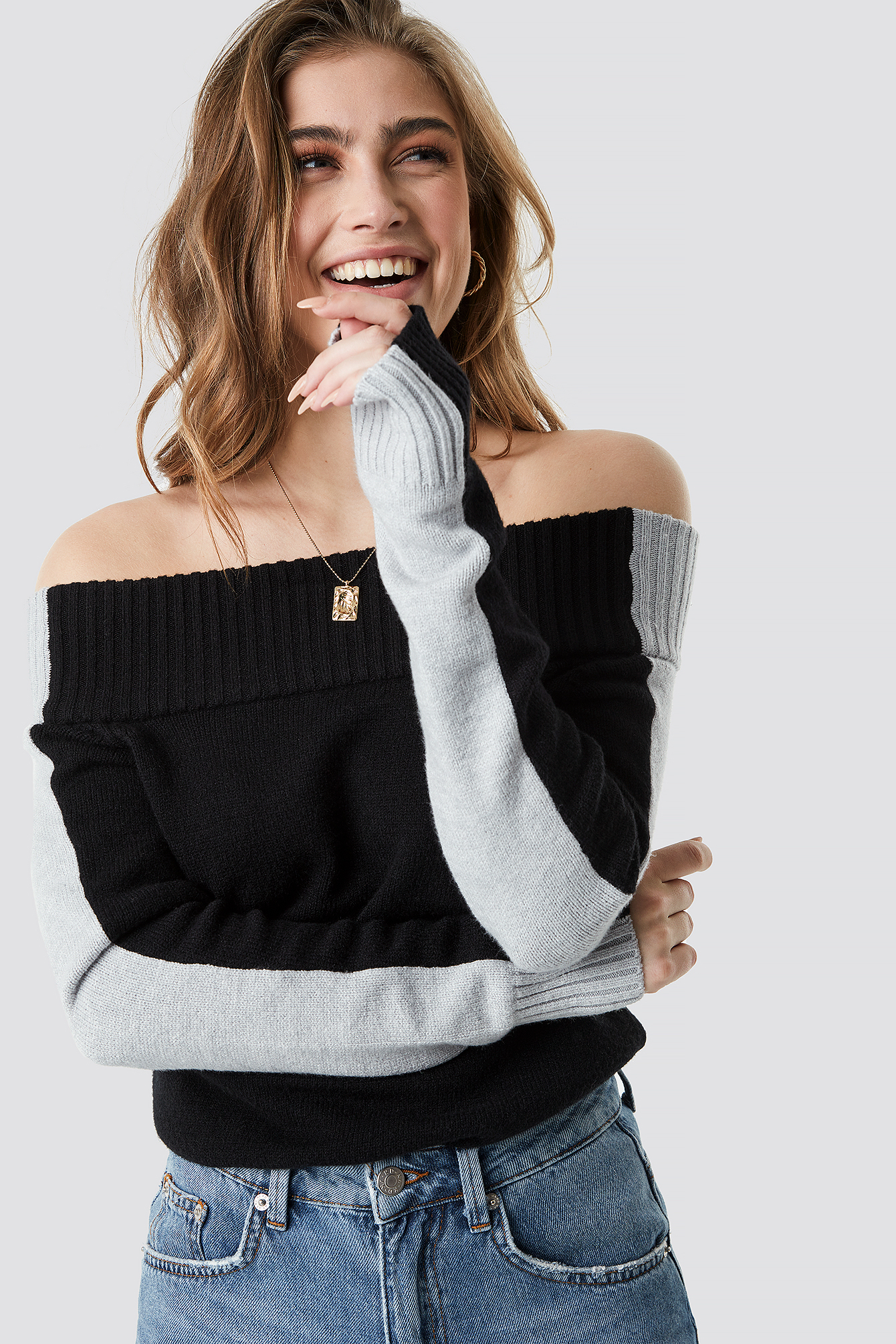 Color Block Off Shoulder Sweater NAKDLOUNGE.COM