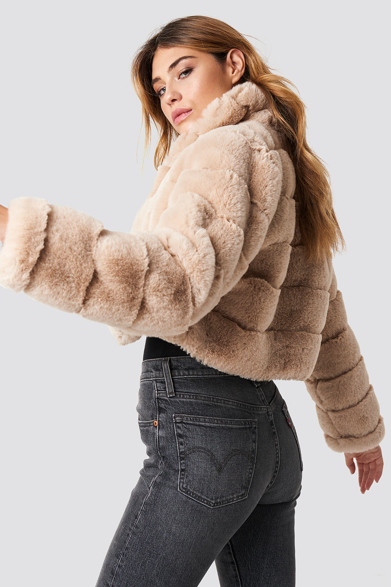 Short Puff Faux Fur Jacket NAKDLOUNGE.COM