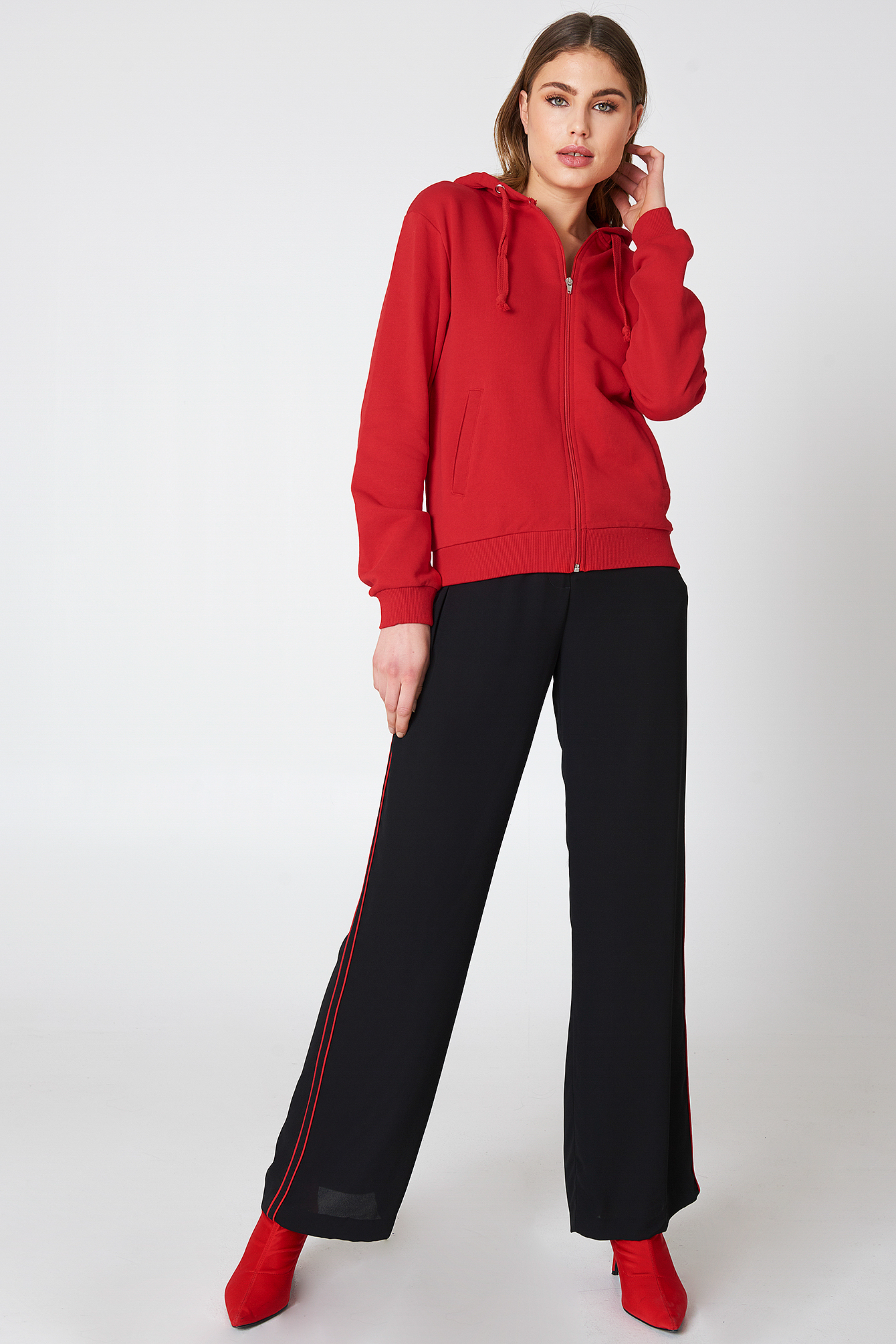 Basic Zipped Hoodie NAKDLOUNGE.COM