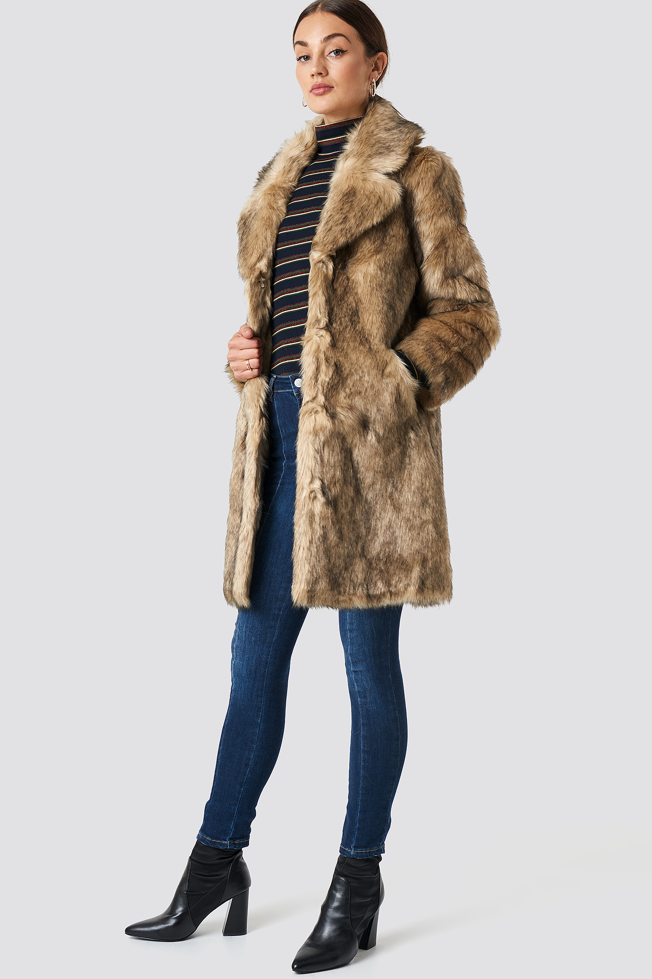 Faux Fur Collar Long Jacket NAKDLOUNGE.COM