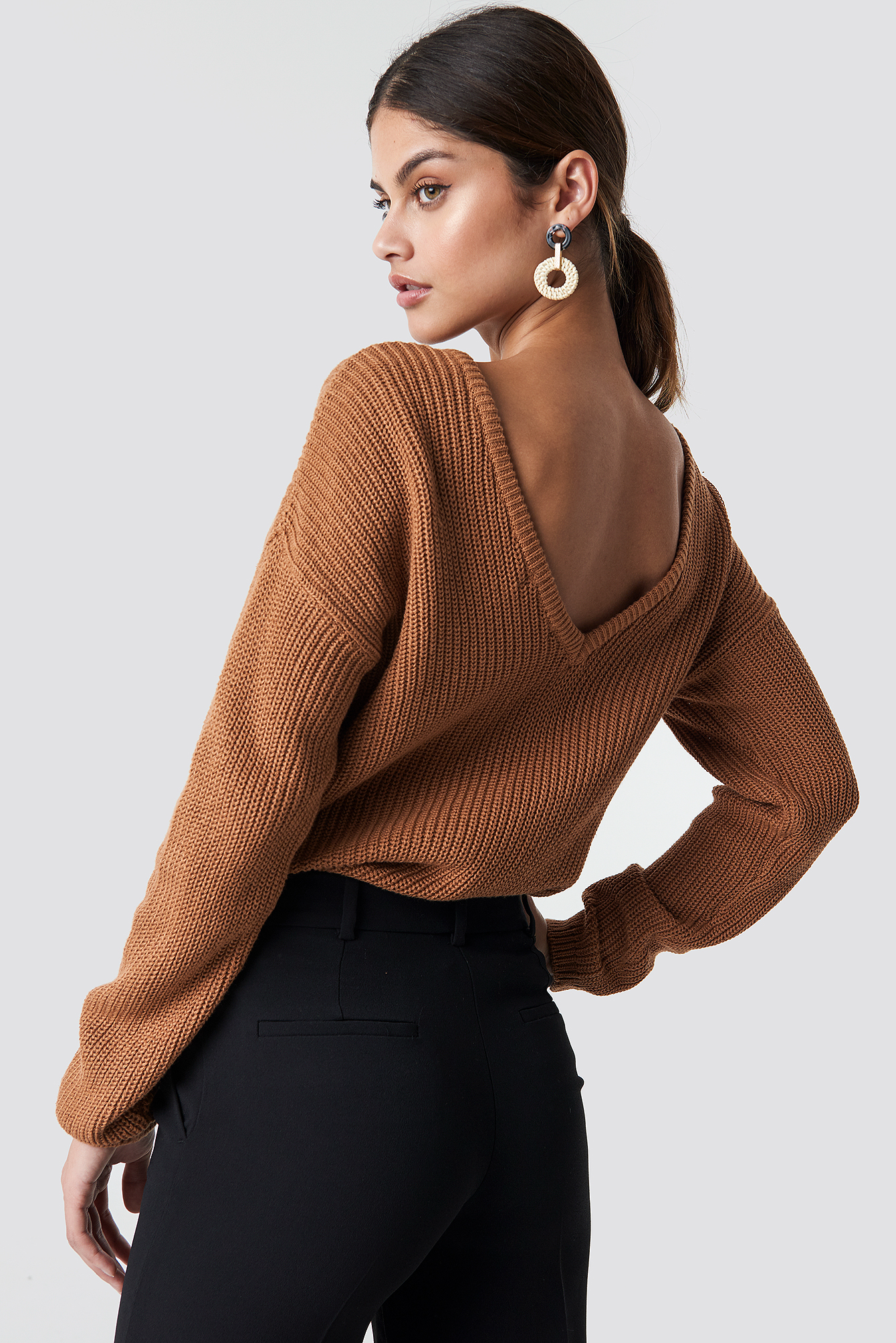 Knitted Deep V-neck Sweater NAKDLOUNGE.COM