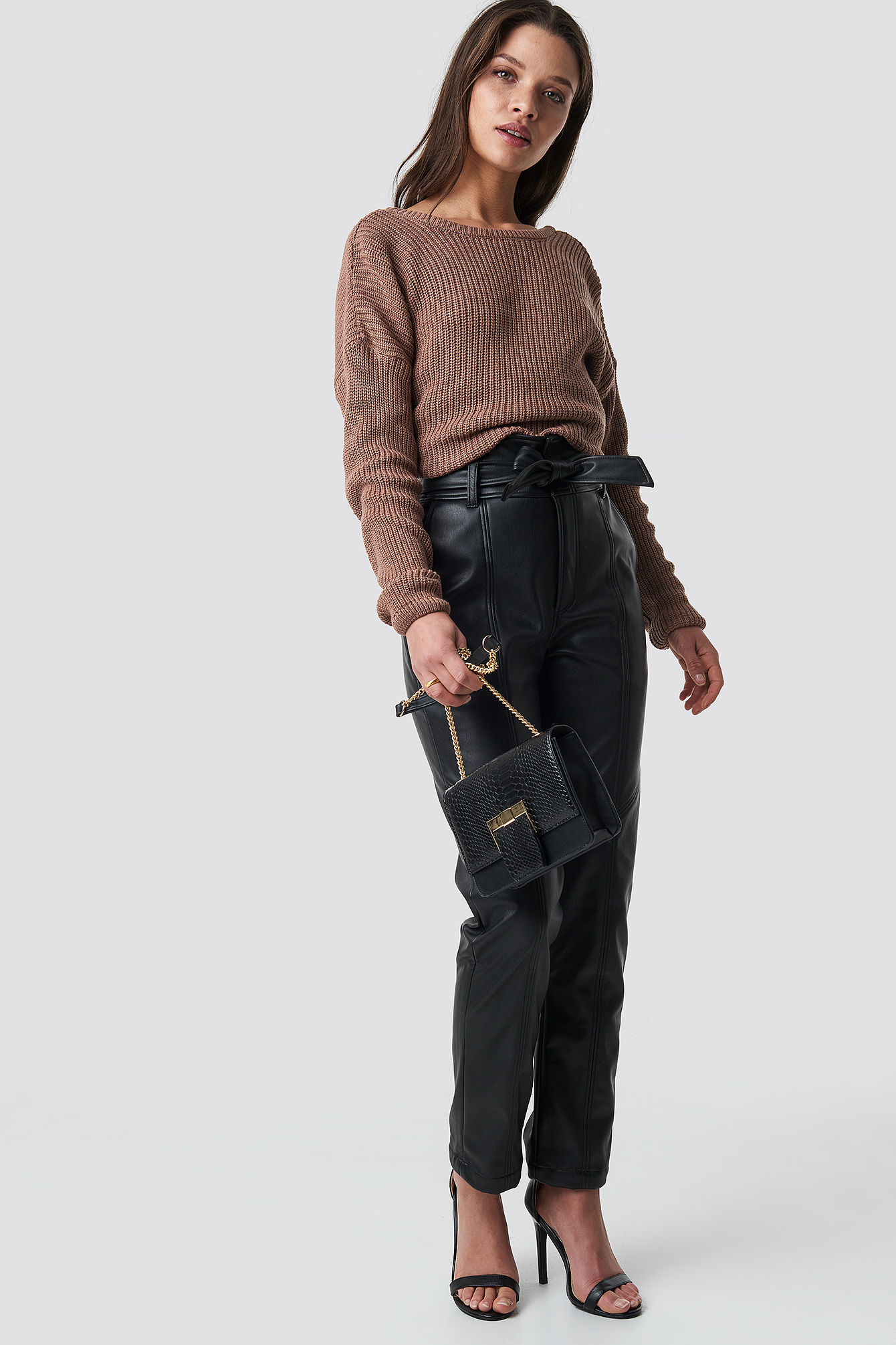 Knitted Deep V-neck Sweater NAKDLOUNGE.COM