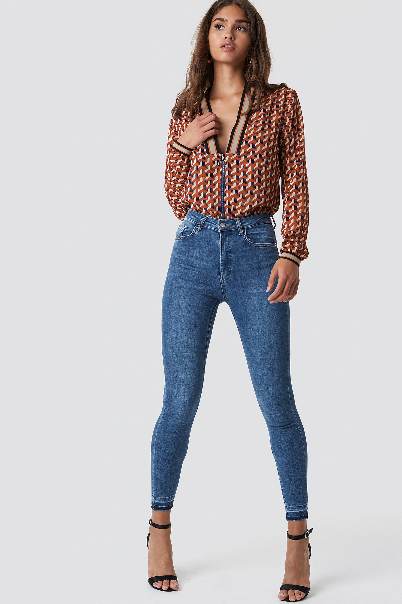 Skinny High Waist Open Hem Jeans NAKDLOUNGE.COM