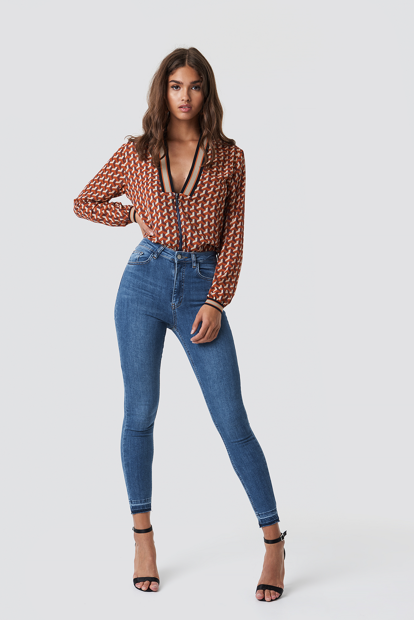 Skinny High Waist Open Hem Jeans NAKDLOUNGE.COM