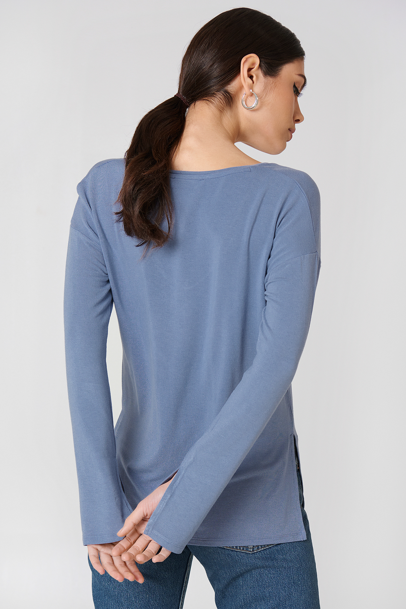 V-neck Side Slit Top NAKDLOUNGE.COM